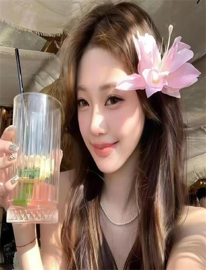 主流的穿热裤的表姐伏笔运用：前后呼应与细节铺垫，收视第一